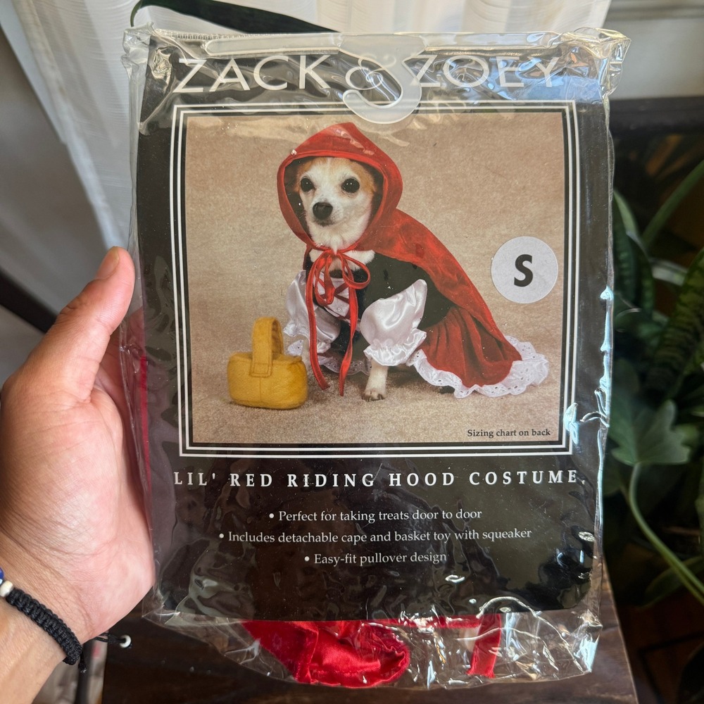 Zack & Zoey Lil Red Riding Hood Dog Costume Small US30181283 Red Velvet Cape Toy